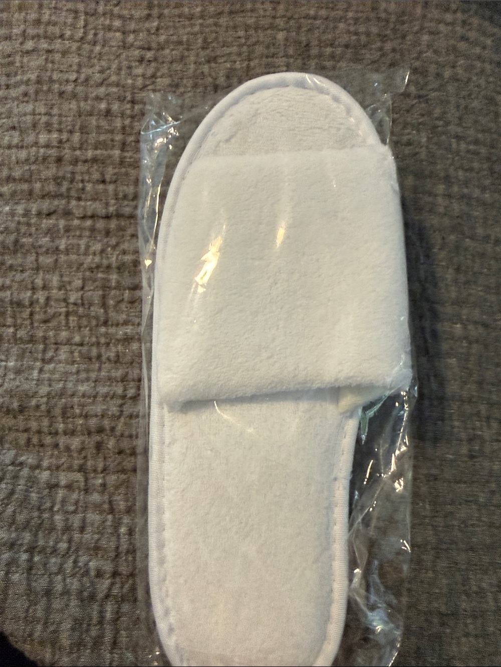 White Plush Hotel-Style Spa Slippers